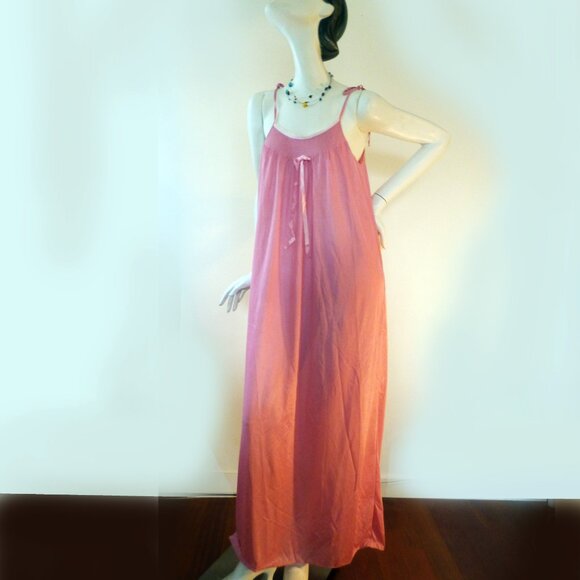 Long vintage pink nightgown by Boudoir,  Medium Size - Picture 2 of 4